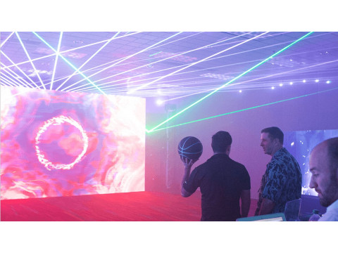 PixelFLEX демонстрирует виртуальную реальность LED Technology