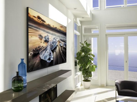 Samsung объявил о старте продаж новых телевизоров 8K и 4K