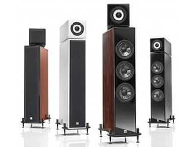 Стриммер dCS Rossini, модулометры Nagra и АС Vienna Acoustics L